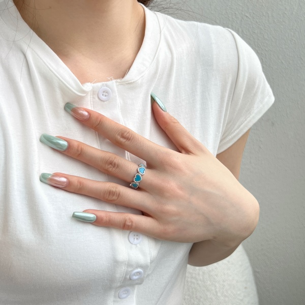 银S925白色圆锆镶嵌心形合成石蓝松石小众时尚简约高级感戒指