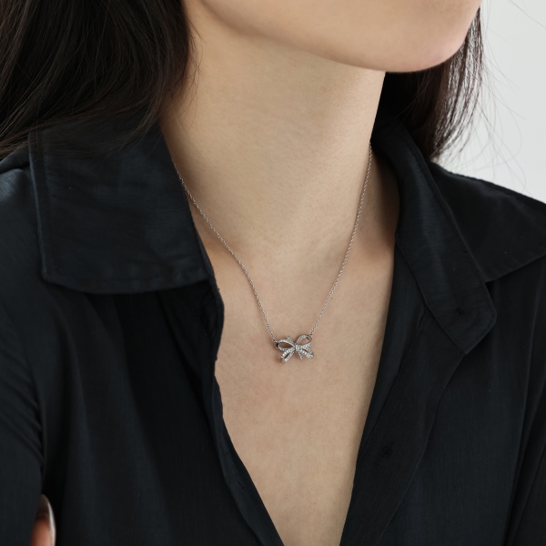 「沁心 Soothing 系列」银S925白色圆锆镶嵌蝴蝶结设计镂空精致百搭戒指耳钉项链套装