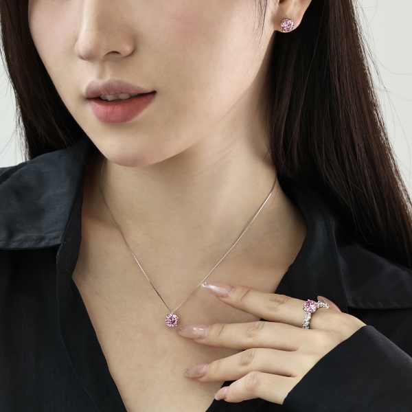 「沁心 Soothing 系列」银S925粉色圆锆主石白色正方形满钻镶嵌三件套时尚高级感套装