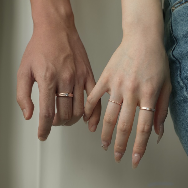 「遇 Meet 系列」银S926白色圆锆镶嵌磨砂设计时尚百搭情侣套戒女款戒指