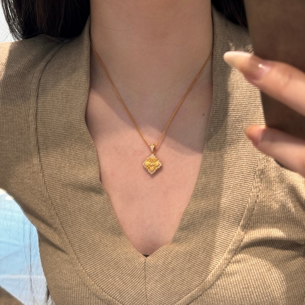 意大利中古拉丝工艺布家四叶草双面戴项链金色复古宫廷布契风