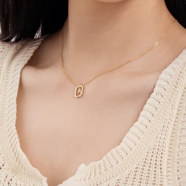 银S925白色圆锆镶嵌满钻字母光面12MM方框吊坠时尚项链