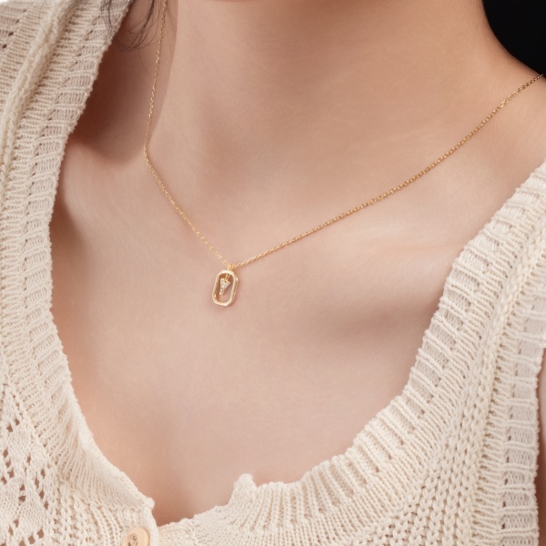 银S925白色圆锆镶嵌满钻字母光面12MM方框吊坠时尚项链