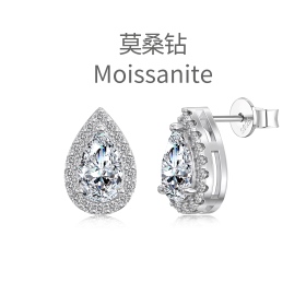 「莫桑钻 Moissanite 系列」跨境爆款S925纯银时尚闪亮梨形水滴莫桑钻耳钉精致小巧