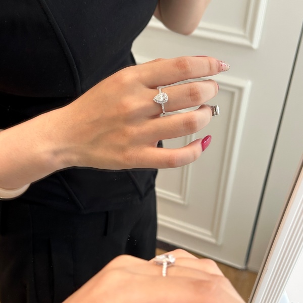 「莫桑钻 Moissanite 系列」跨境爆款S925纯银莫桑钻主石戒指女奢华方形端庄大气排钻戒指