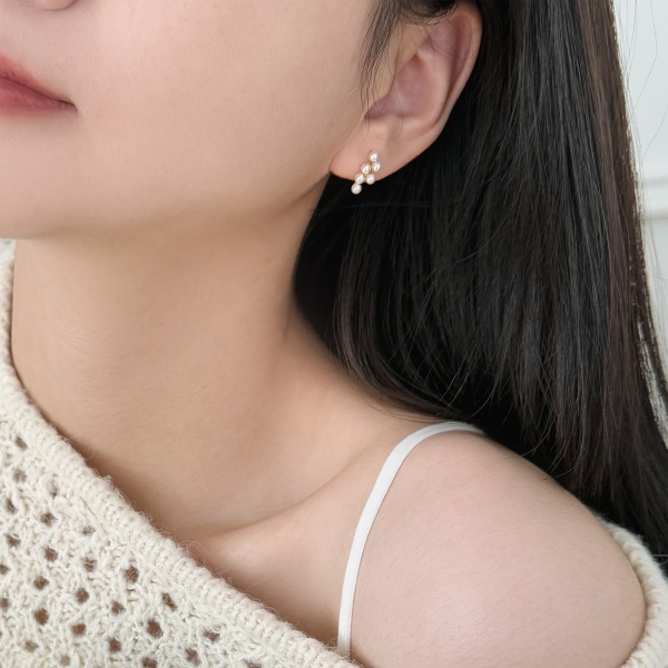 S925纯银珍珠小葡萄通勤气质耳钉