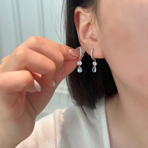 银S925白色圆锆梨形打孔双拼石头耳环