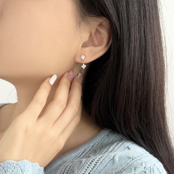 银S925白色圆锆镶嵌四叶草吊坠精致简约时尚耳钉