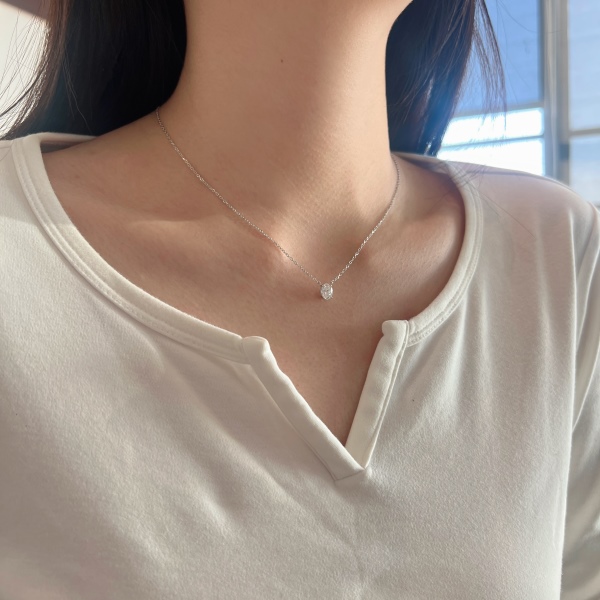 「莫桑钻 Moissanite 系列」「沉星 Nebula Sink 系列」5A椭圆形石头单钻项链