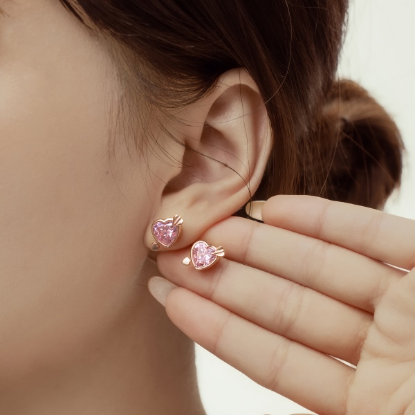 银S925粉色心形爱心箭心设计时尚精致耳钉