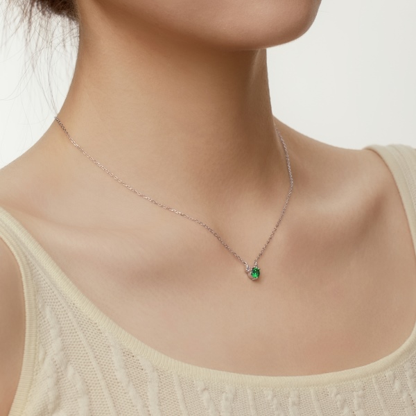 「星愿 Wishing Star 系列」银S925绿锆圆锆镶嵌麋鹿吊坠精致时尚简约项链