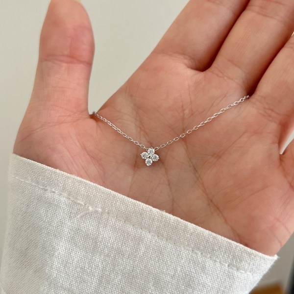 「莫桑钻 Moissanite 系列」S925纯银日系女式金色闪钻四叶草锁骨链