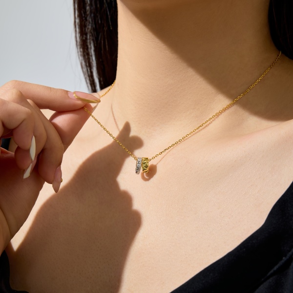 S925纯银白色圆锆镶嵌圆环电镀分色时尚简约百搭撞色项链