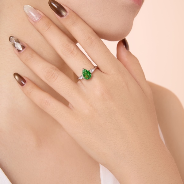 银S925冰花绿色白色水滴梨形戒指镶嵌时尚小众设计戒指