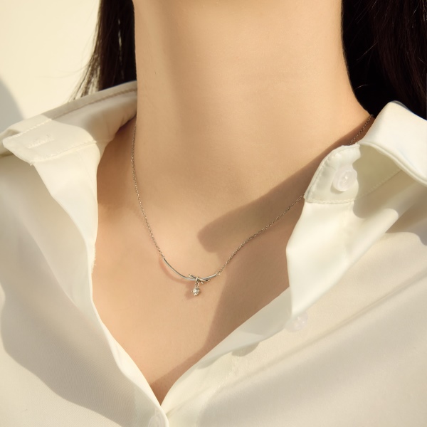 银S925白色圆锆单钻蝴蝶结设计细线条简约精致套装项链