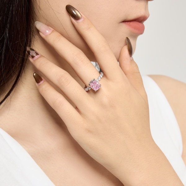 银S925粉色肥长方8A冰花切白色圆形锆石镶嵌时尚简约大气婚礼戒指