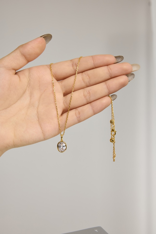 银S925白色旦形椭圆锆石包镶设计百搭时尚项链