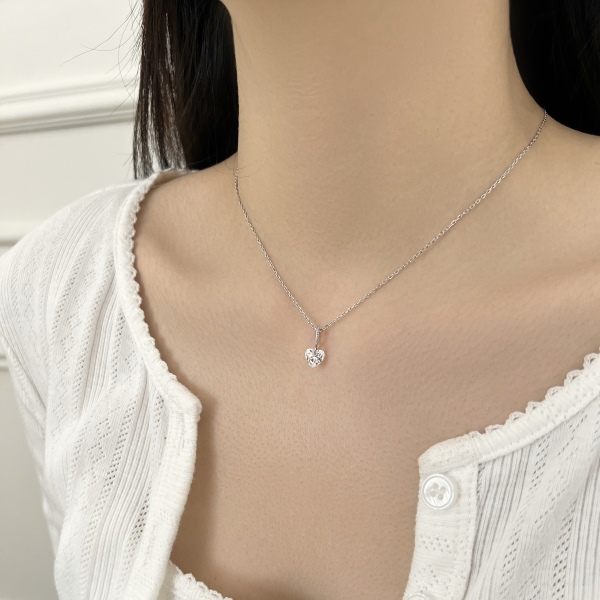 银S925单孔爱心锆石吊坠简约时尚项链