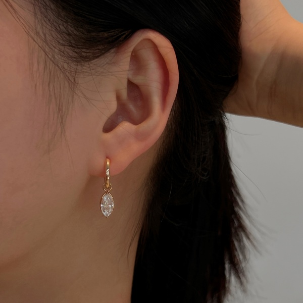 「莫桑钻 Moissanite 系列」银S925白色马眼莫桑钻单钻镶嵌可拆卸吊坠小众时尚耳圈耳环
