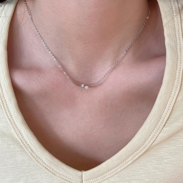 「莫桑钻 Moissanite 系列」银S925白色莫桑钻圆形单边钻微笑小辣椒弧形吊坠时尚简约小众项链