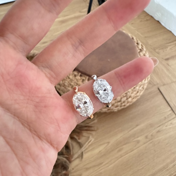 「莫桑钻 Moissanite 系列」银S925白色旦形单钻镶嵌竹节设计小众时尚高级感戒指