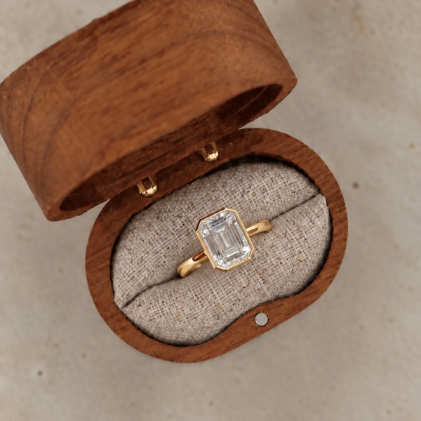 「莫桑钻 Moissanite 系列」银S925白色长方倒角祖母绿切莫桑钻单钻镶嵌时尚高级感戒指