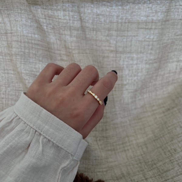 「莫桑钻 Moissanite 系列」银S925白色圆锆等距镶嵌设计小众时尚高级感戒指