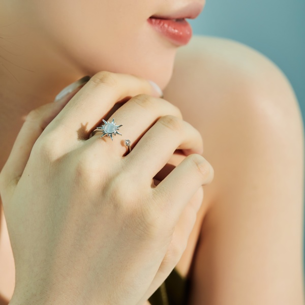 「解压戒-Anxiety Ring系列」S925纯银跨境爆款旋转太阳花圆形合成猫眼石白色圆锆焦虑戒指可转动可调节不寻常抗压旋转开口指环