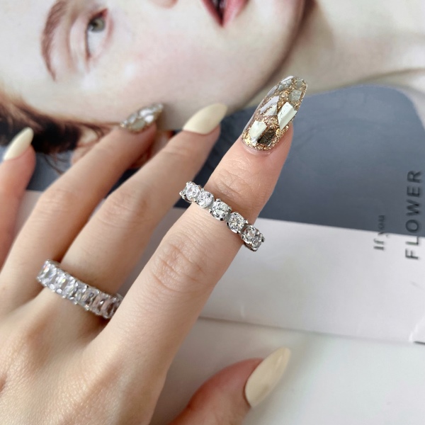 跨境爆款S925纯银圆形单排钻满钻戒圆形白色主石闪耀甜酷欧美跨境时尚戒指