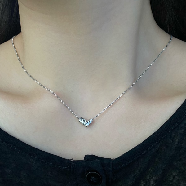 简约精致肌理爱心设计高级感项链