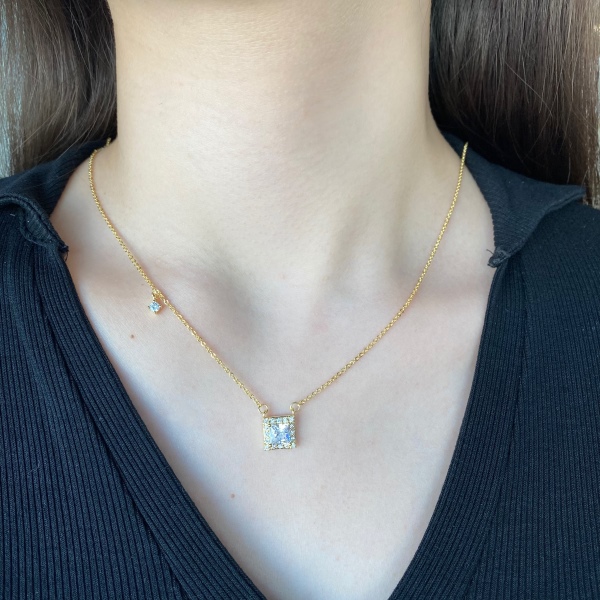 正方形满钻吊坠项链
