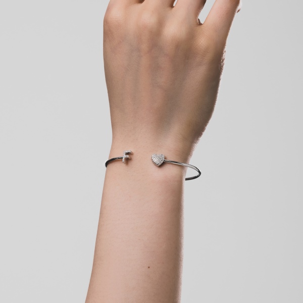 「印记 Imprint 系列」银S925白色圆锆镶嵌字母F设计心形爱心简约开口小众手镯