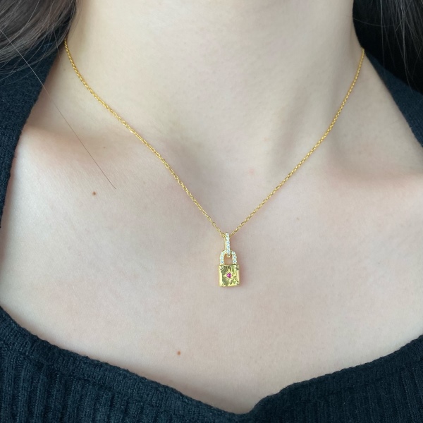 S925纯银锁头项链女简约气质ins冷淡风镶钻小众设计小锁扣锁骨链