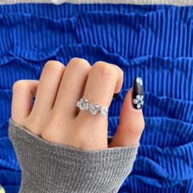 甜美爱心跨境爆款S925纯银爪镶心形叠加闪耀指环经典公主气质轻奢心形戒指