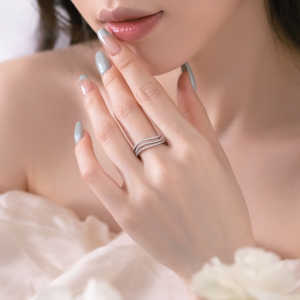 「昙 DreamCloud 系列」银S925白色圆锆镶嵌三层多层线条简约时尚精致戒指