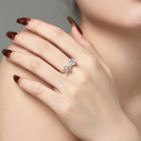 「原点 Origin 系列」银S925白色心形爱心白色圆锆镶嵌蝴蝶结设计小众时尚精致小巧戒指