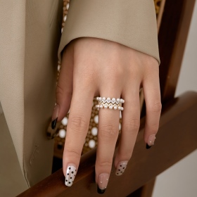 「微芒 Shimmer 系列」S925纯银白色珍珠贝珠白色圆锆镶嵌小众时尚气质戒指