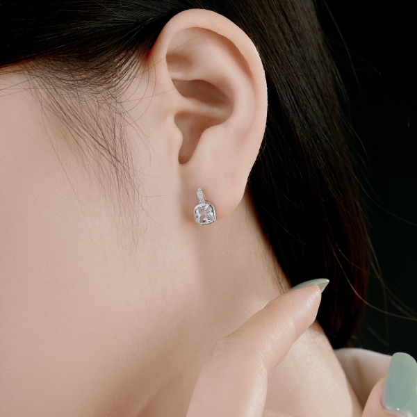 S925纯银简约精致方形锆石耳钉轻奢风高级感百搭耳环女新款潮