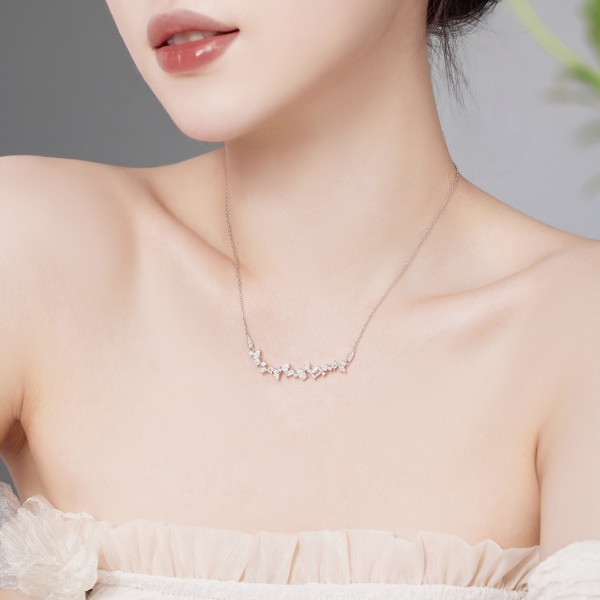 「异境 Irregular 系列 」银S925白色长方形马眼形圆形正方形梨形锆石拼接镶钻精致时尚项链