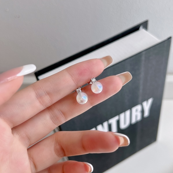 S925纯银幻彩人鱼姬珍珠耳钉女轻奢耳环简约小众耳饰