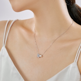 S925纯银原创设计白色椭圆形锆石白色珍珠吊坠简约设计感项链