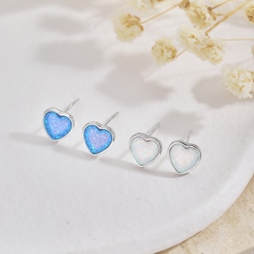 S925纯银蓝色心形合成澳宝石爱心形状简约设计耳钉