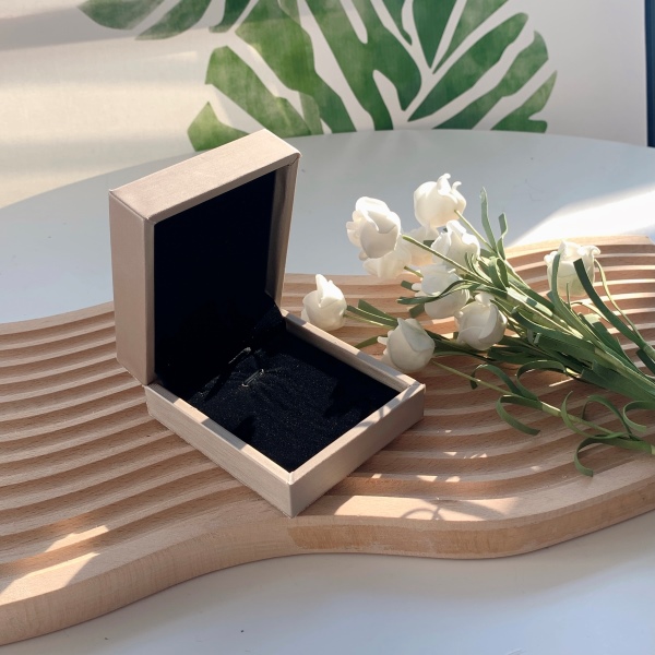 进口拉丝纹纸高档耳饰项链吊坠珠宝盒子工厂批发藏香槟色项链盒金饰品收纳首饰包装盒