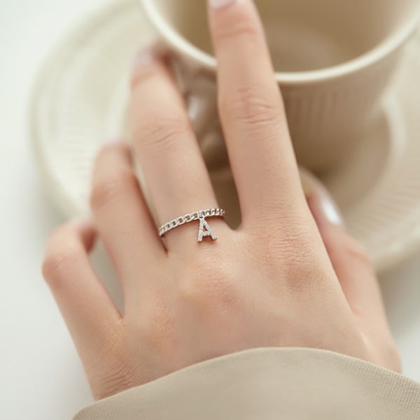 小众设计s925纯银字母吊牌冷淡风链条个性戒指