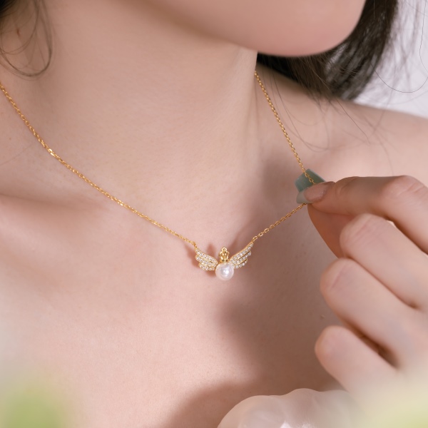 「昙 DreamCloud 系列」银S925白色圆形珍珠贝珠白色圆锆镶嵌皇冠尺寸造型设计简约时尚气质优雅项链